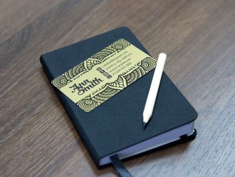 Визитки из пластика